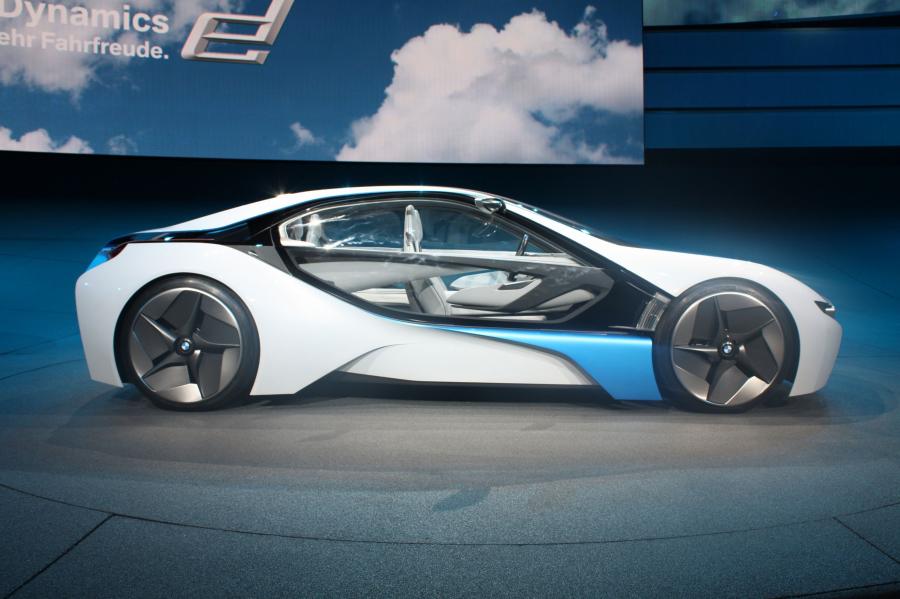  BMW Vision EfficientDynamics Concept 2009 года  (фото 135 из 206)